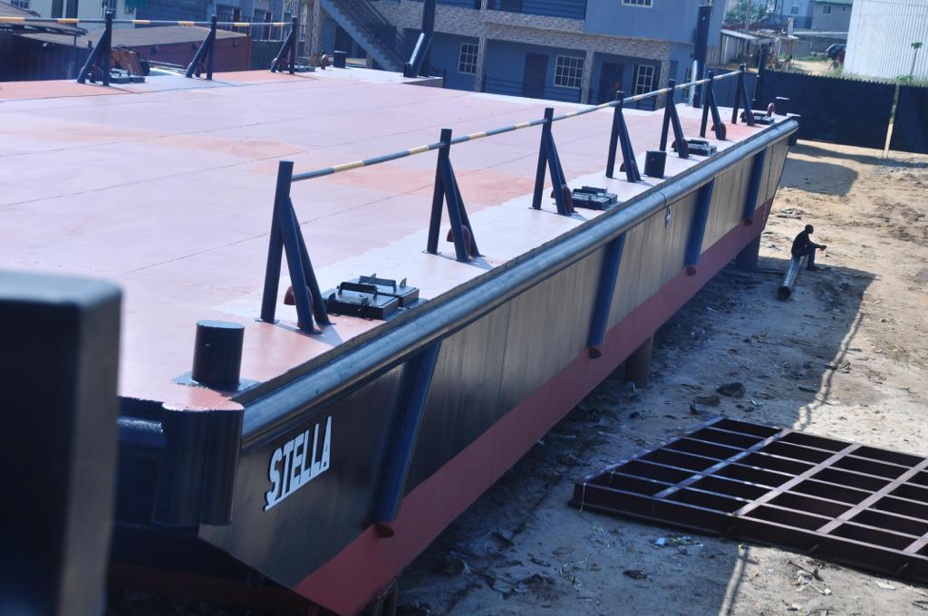 MV-Stell-barge